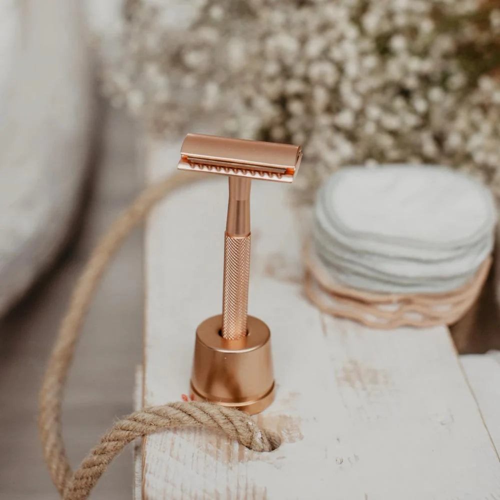 Metal Safety Razor + Stand - The Plastic Free Co.